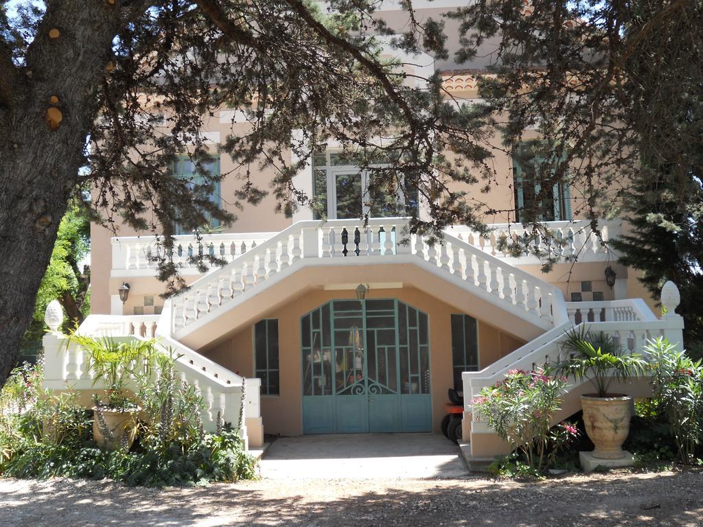 Villa Hanna Combas  Eksteriør billede